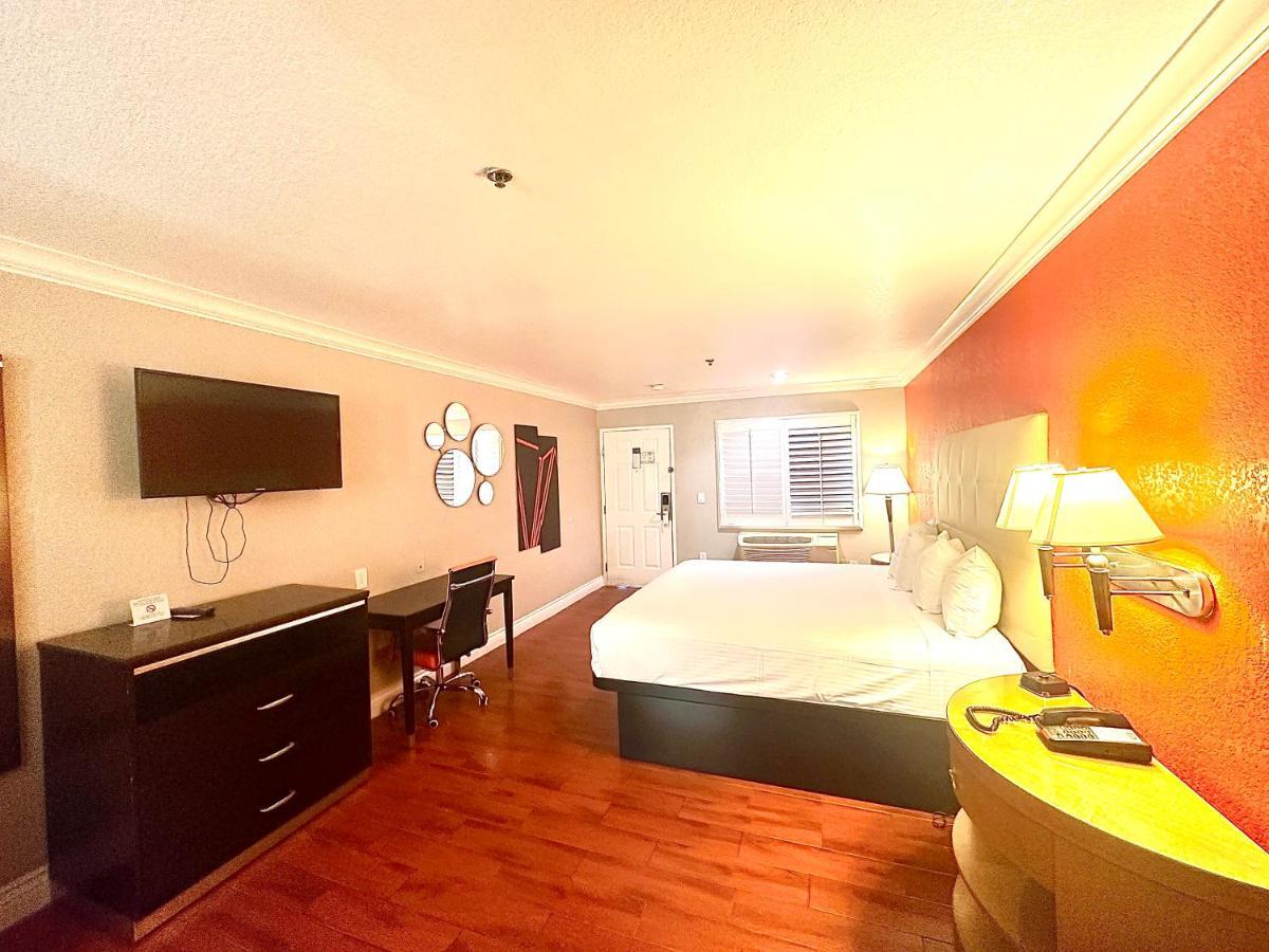 Casa Blanca Hotel&Suites Orange Luaran gambar